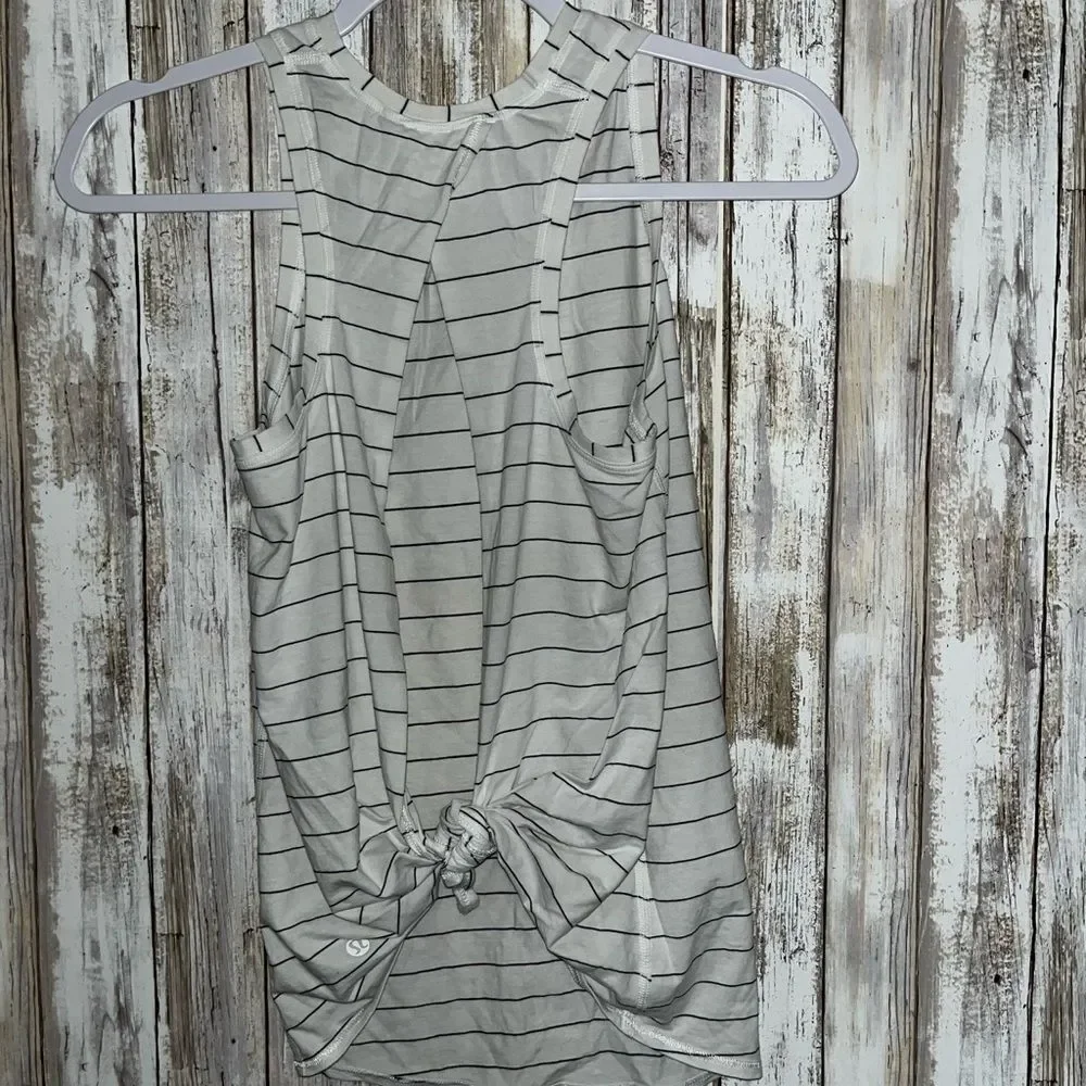 lululemon all tied up tank size 4